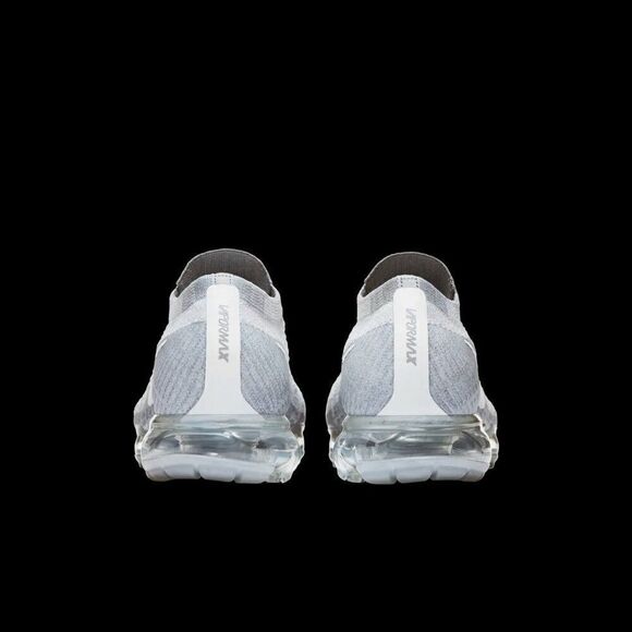 Nike Air Vapormax Flyknit Platinum Gray Running Athletic Shoes Size 7.5 - Picture 5 of 16